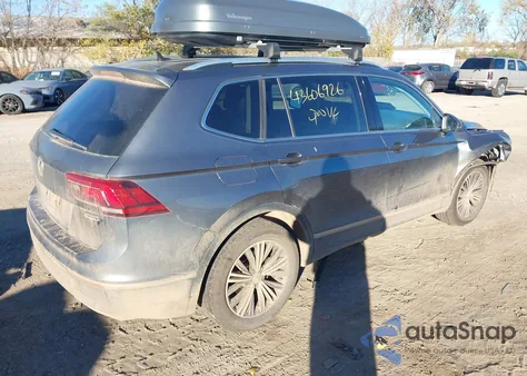 2019 Volkswagen Tiguan 2.0T Se/2.0T Sel/2.0T Sel R-Line/2.0T Sel R-Line Black из США, поврежденный, VIN 3VV2B7AX0KM024582